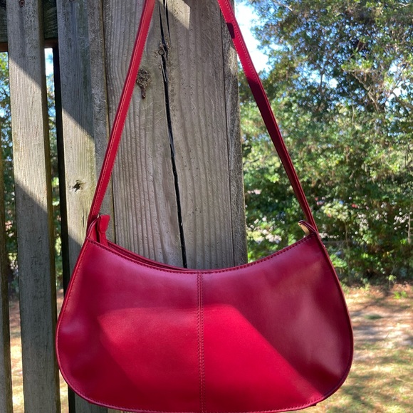 Red Shoulder Bag - Picture 2 of 12